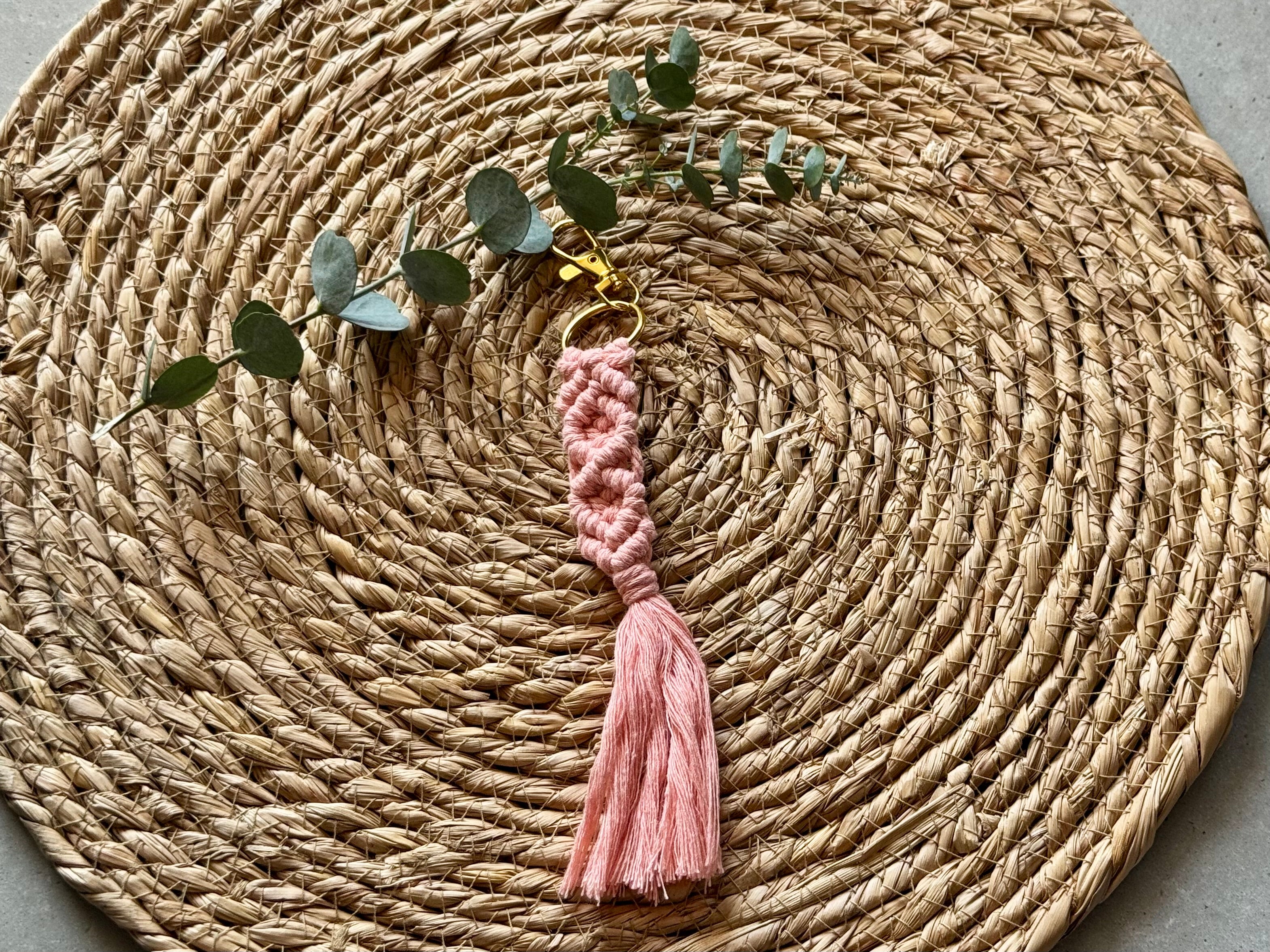 Macramé hanger