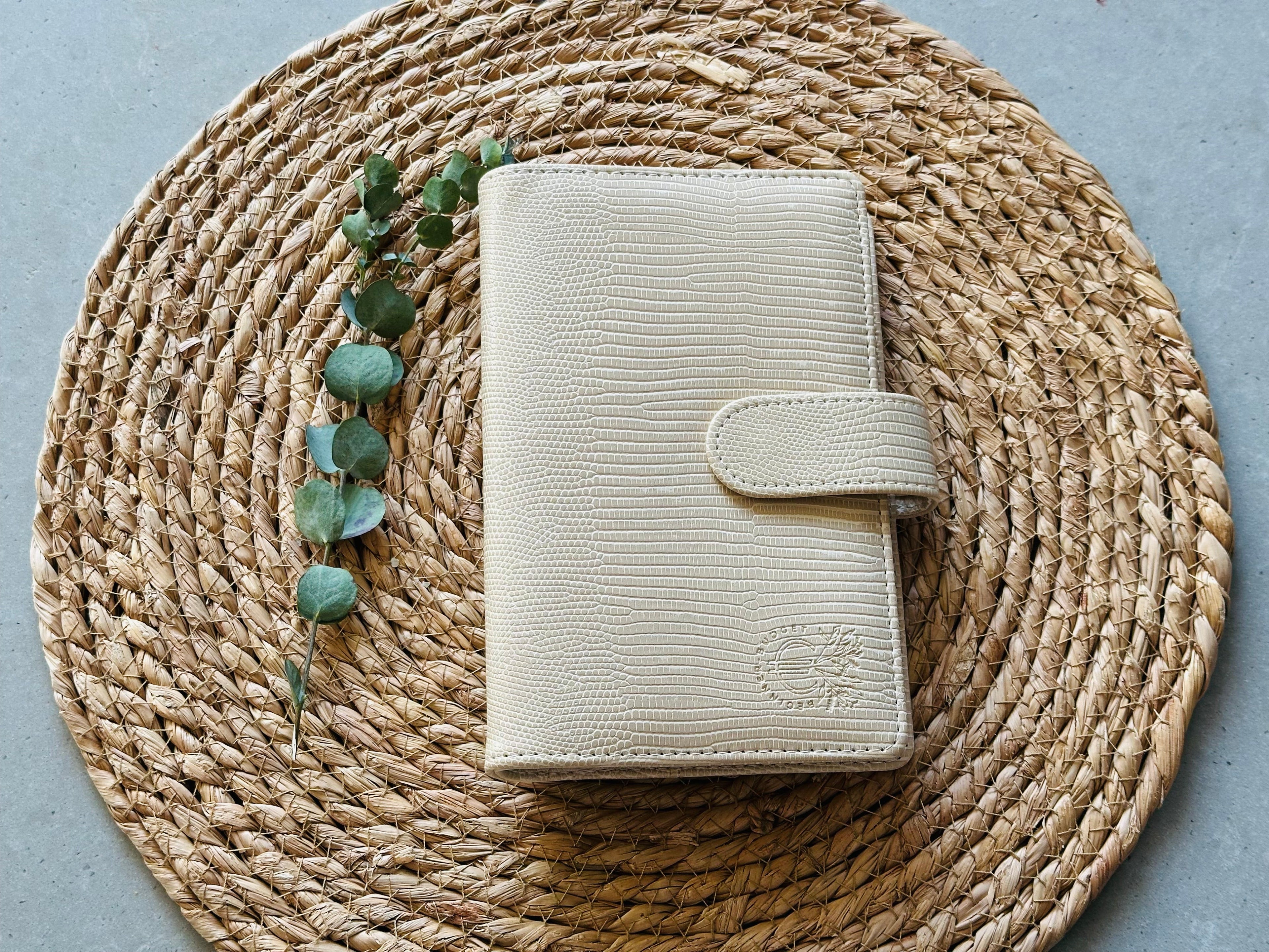 A6 Binder croco